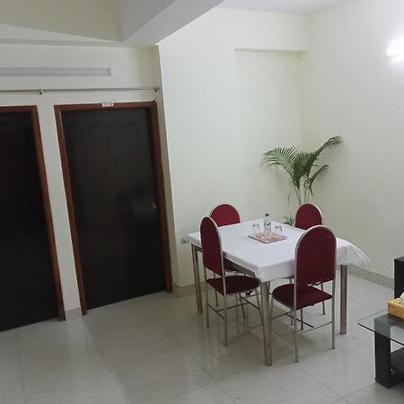 Rose Garden Guest House Khulna Екстер'єр фото